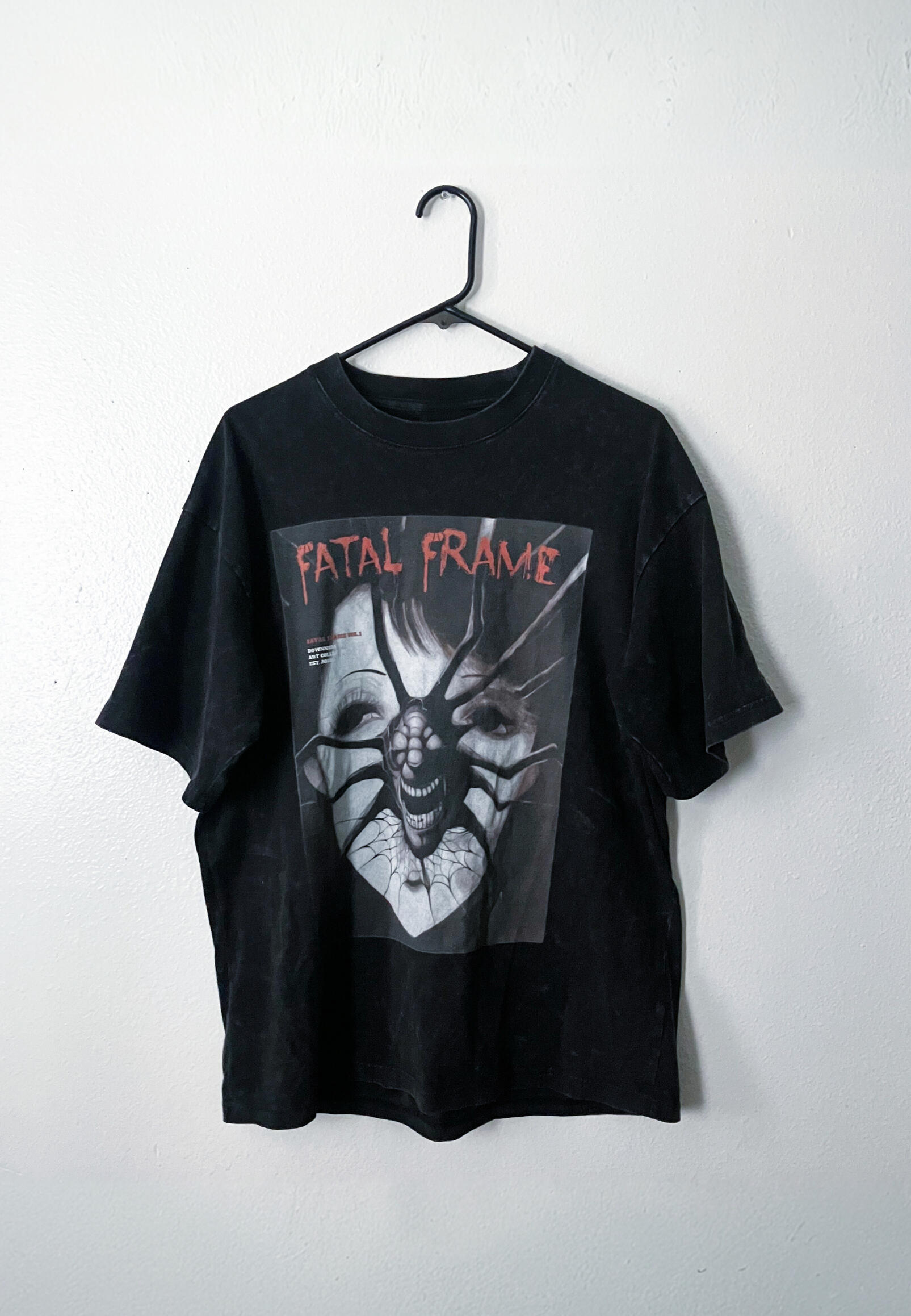 $35 - FACEHUGGER TEE