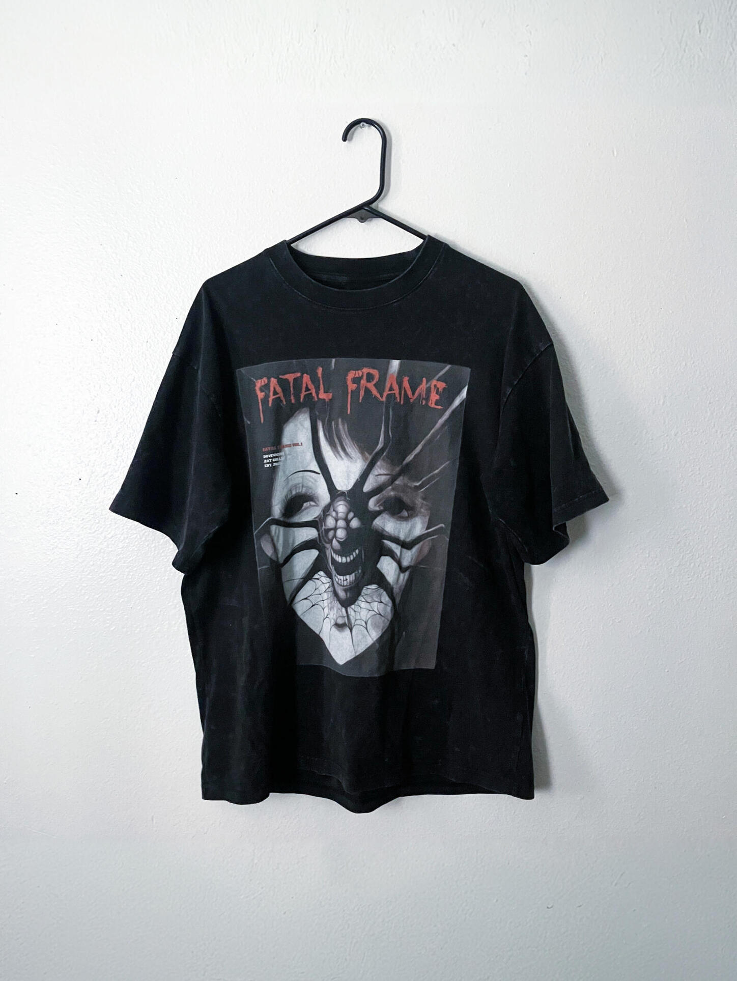 $35 - FACEHUGGER TEE